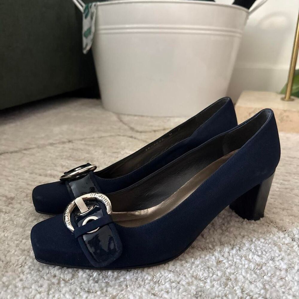 St. John Women's Navy Kitten Heels